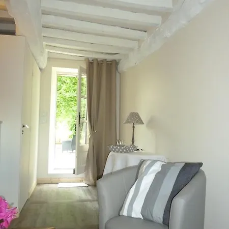 לינה וארוחת בוקר Le Clos Mayas Vaux-sur-Seulles