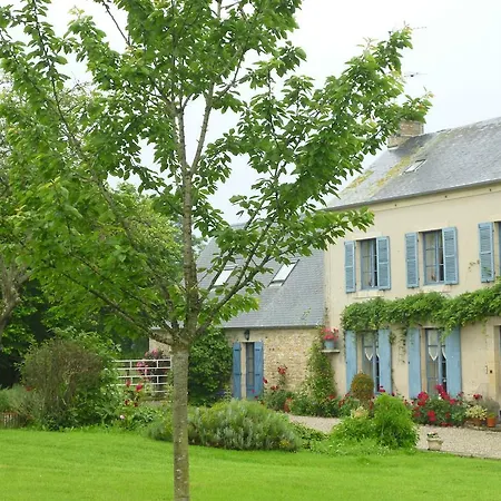 לינה וארוחת בוקר Le Clos Mayas Vaux-sur-Seulles