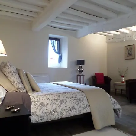 לינה וארוחת בוקר Le Clos Mayas Vaux-sur-Seulles