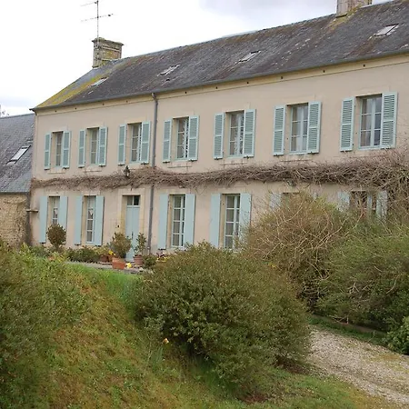 לינה וארוחת בוקר Le Clos Mayas Vaux-sur-Seulles