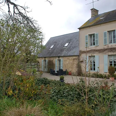 לינה וארוחת בוקר Le Clos Mayas Vaux-sur-Seulles